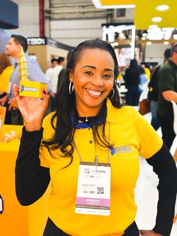 Produtos Jomarca Kits expostos no estande da Formóbile 2026.